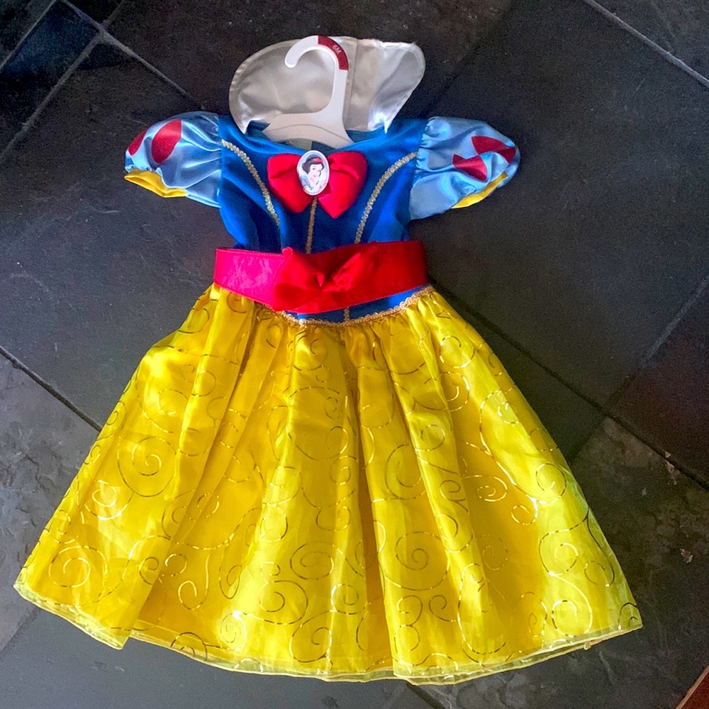 Sleeping beauty infant costume 6-9 months